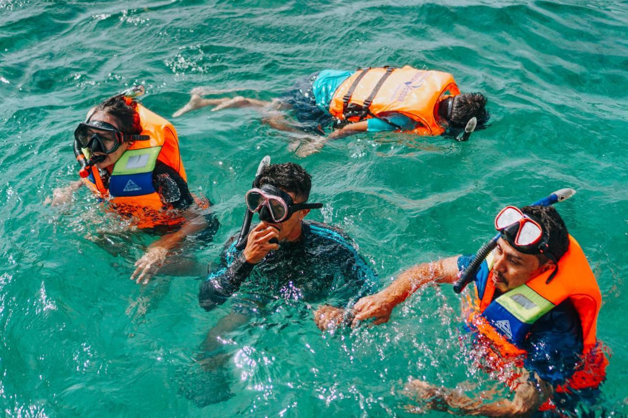 Komodoku One Love Homestay And Tour Labuan Bajo Esterno foto