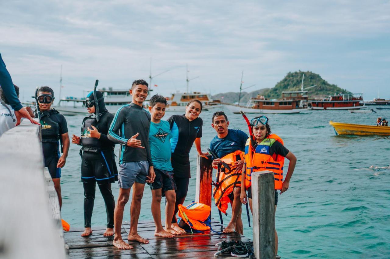 Komodoku One Love Homestay And Tour Labuan Bajo Esterno foto