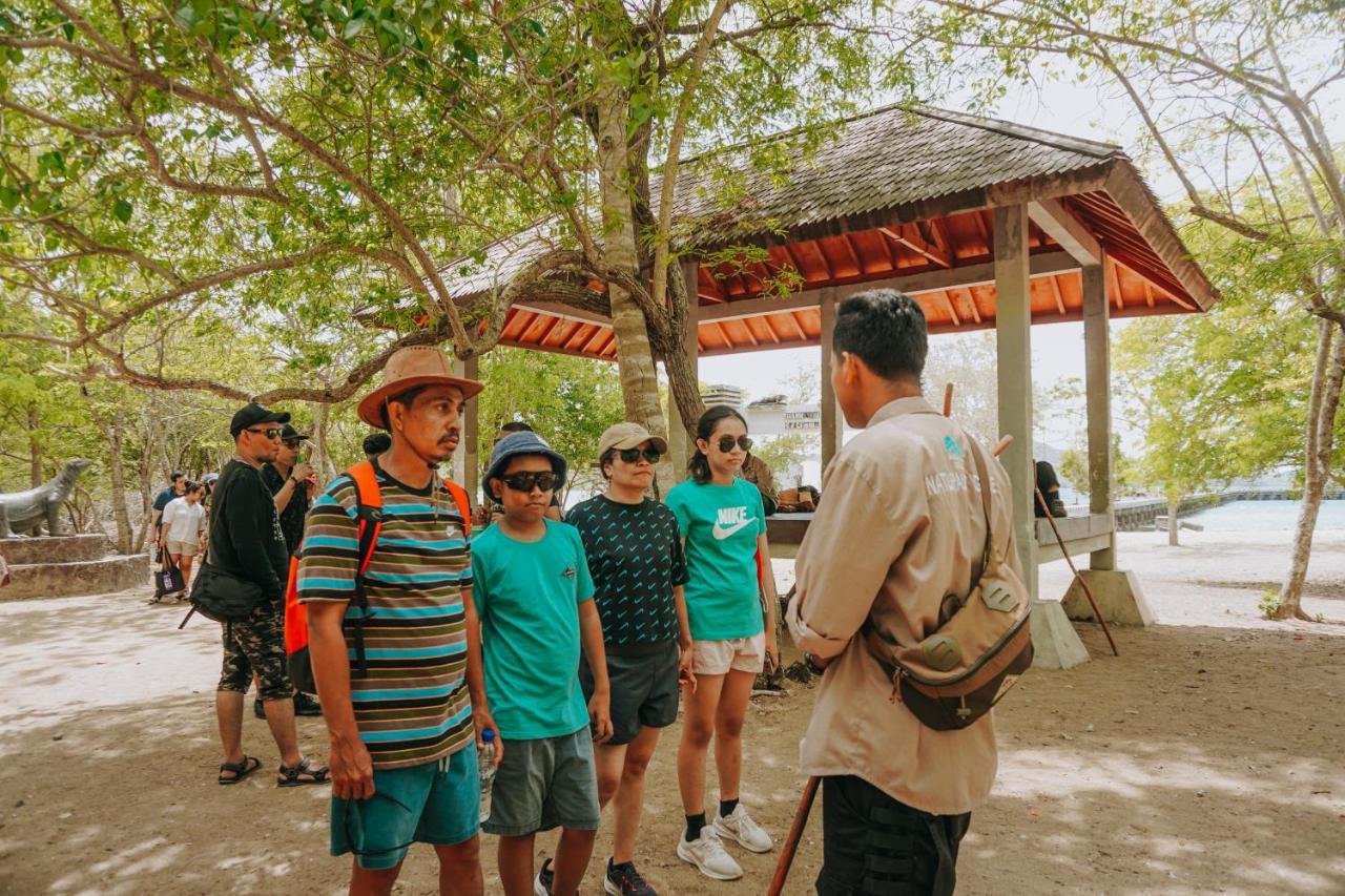 Komodoku One Love Homestay And Tour Labuan Bajo Esterno foto