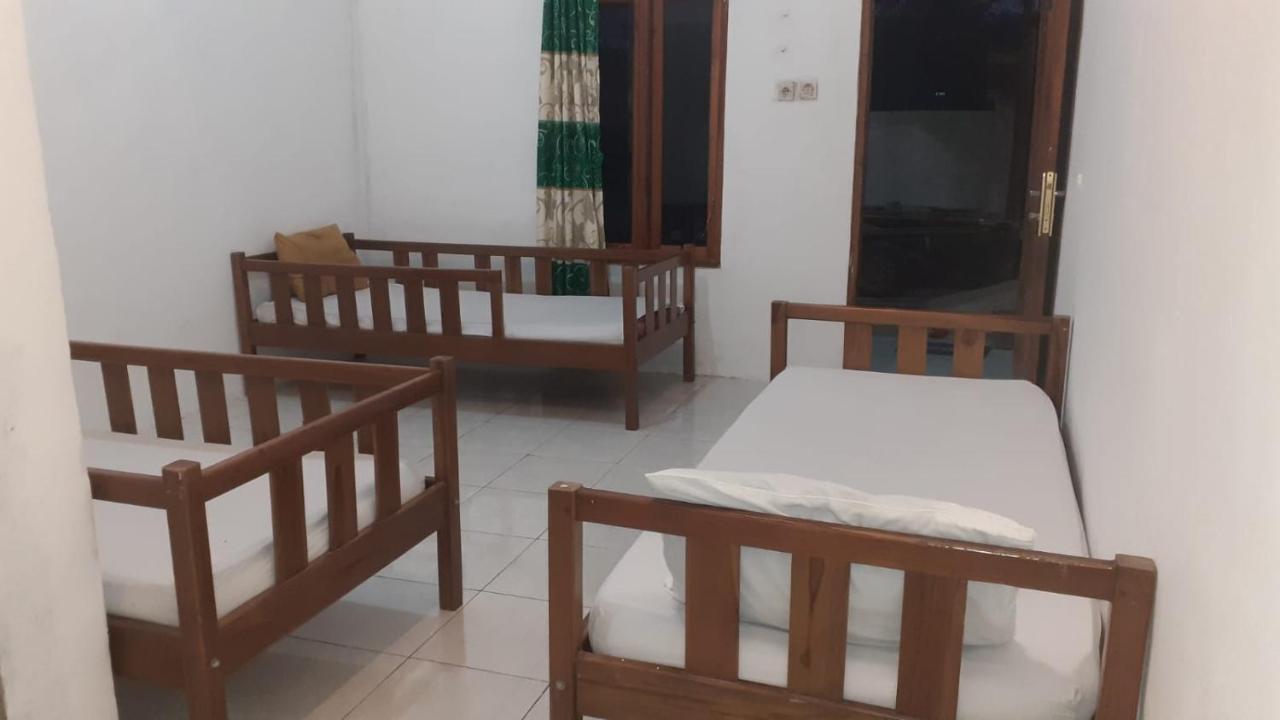 Komodoku One Love Homestay And Tour Labuan Bajo Esterno foto